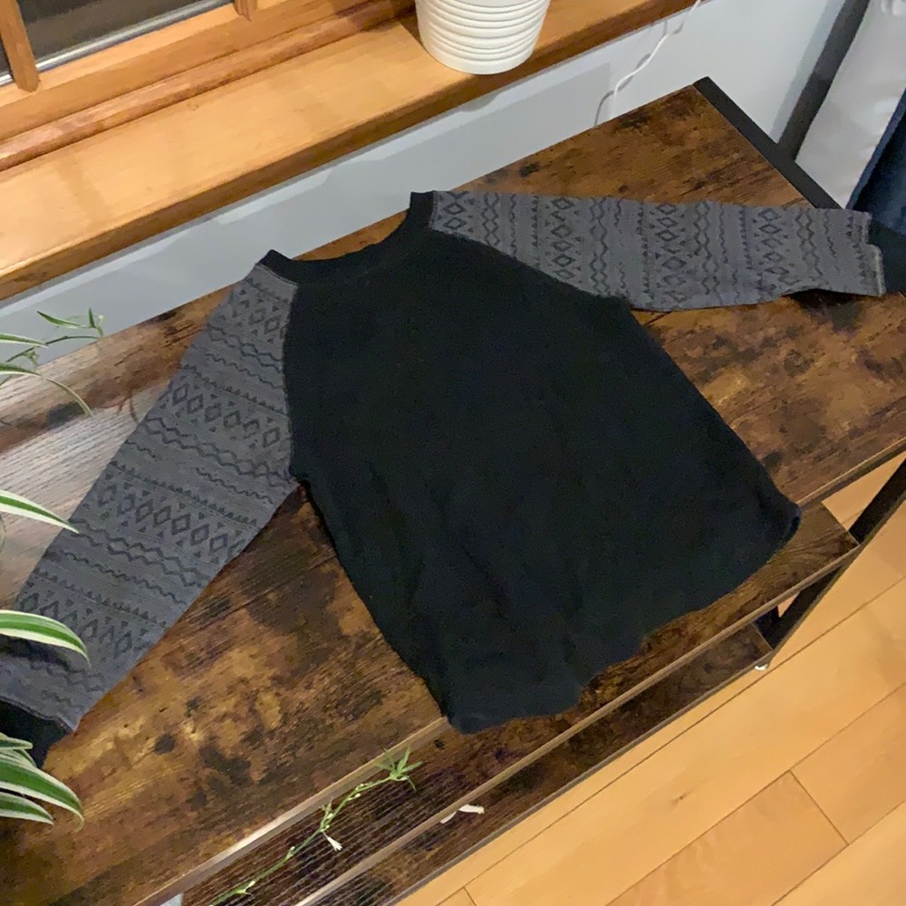 Cat & Jack Boys 4/5 XS Black fleece long sleeve